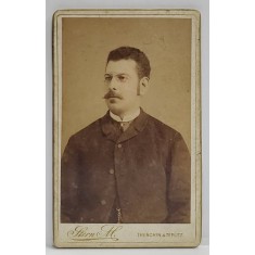 FOTOGRAFIE C.D.V. , STUDIO STERN M. , TRENCHIN und TEPLITZ , DOMN CU OCHELARI , SFARSITUL SEC. XIX