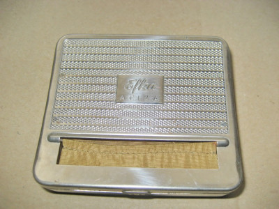 A327-Aparat vechi Efka Acima facut tigarete de foi. Metal cromat, stare buna. foto