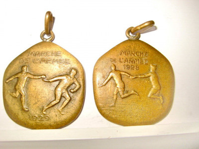 5164- Marche de L&amp;#039; Armee-1928-1929-Medalii vechi militare alama. Stare buna. foto