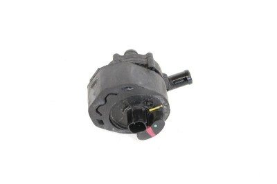 Pompa de apa auxiliara TESLA MODEL S 2015 OEM: 7035348-00-F 10818860 foto