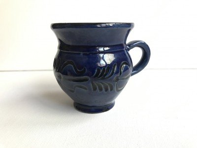 Ceasca ceramica albastra romaneasca foto