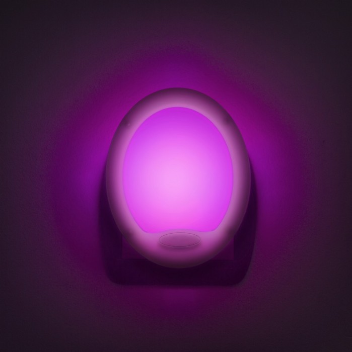 Lumina de veghe LED cu colori alternante Premium &quot;Smooth&quot; - 7 LED, 8x10cm