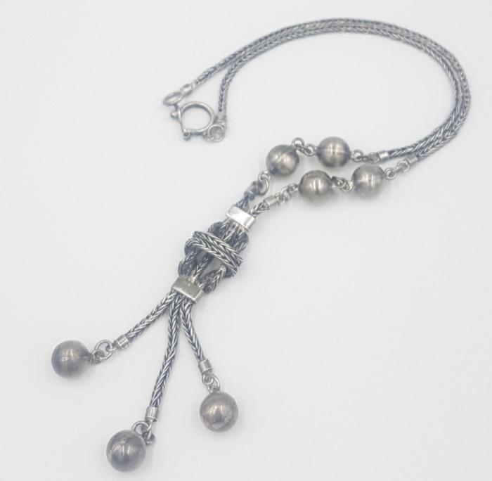 Superb colier vintage manufacturat din argint model deosebit