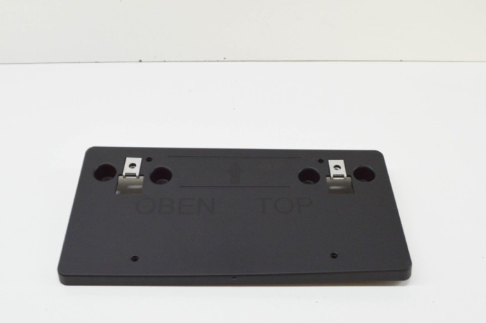 Suport număr de &icirc;nmatriculare MINI COUNTRYMAN F60 2021 OEM: 51139465571,9465571 20607799
