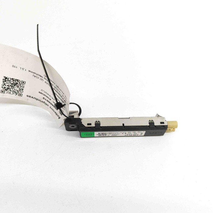 Amplificator de antena AUDI Q2 GA 2020 OEM: 81A035225D