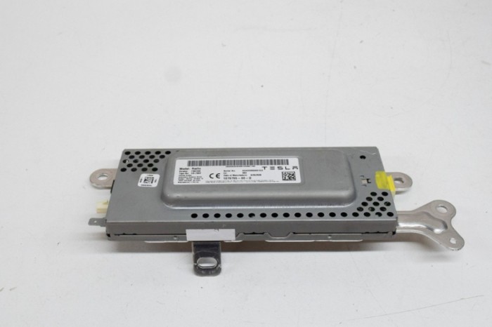 Alt modul de control TESLA MODEL 3 2020 OEM: 1079755-00-D 16048793