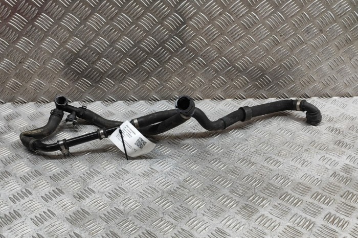 Furtun de lichid de răcire MERCEDES-BENZ E W213 2018 OEM: A2135015501 29792176