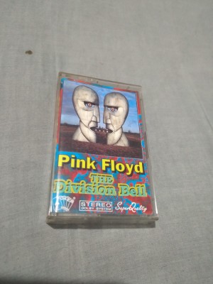 CASETA AUDIO PINK FLOYD -THE DIVISION BELL ORIGINALA RARA!!!! foto