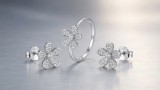 Cumpara ieftin Set Bijuterii Dama din Argint 925 Rodiat , Inel Marimea 60 E i Cercei Floricele Pavate