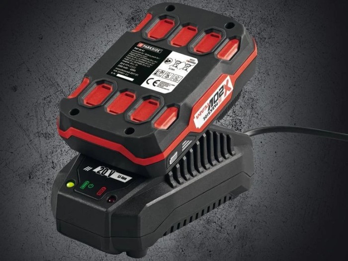 Baterie Li-Ion Parkside 20 v - 2 A si incarcator
