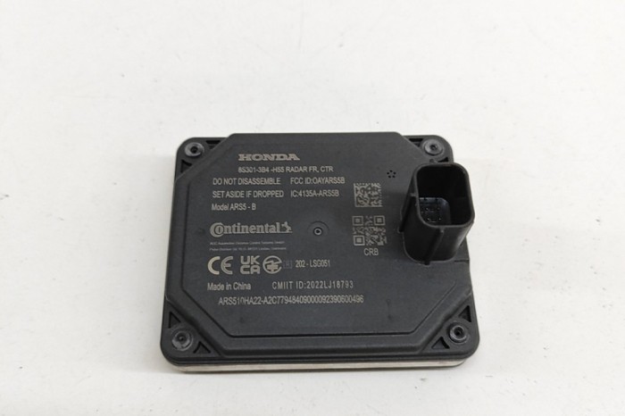 Senzor radar de distanță HONDA CR-V VI RS_, RY_ 2024 OEM: 8S301-3B4-H55,4135A-ARS5B 28144769