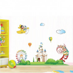 Sticker decorativ Giftify Happy Park cu Mickey Mouse si personaje Disney foto