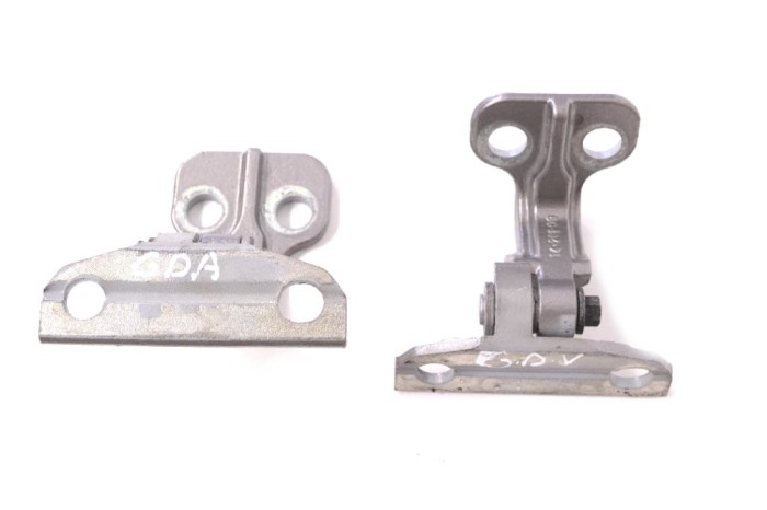 Balama ușă dreapta spate JAGUAR XF X250 2010 OEM: 8X23-F228A64-AC,8X23-F228A66-AC 11494641
