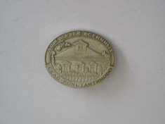QW9 N8 36 - insigna - tematica arta - muzeu - fosta URSS