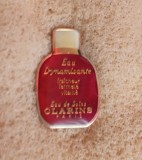 QW9 N5 57 - insigna - tematica reclama - parfum Clarins Paris, Europa