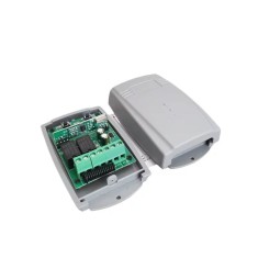 Receptor radio universal 433,92 MHz cu 2 canale, memorie peste 200 coduri, 9-24V AC DC