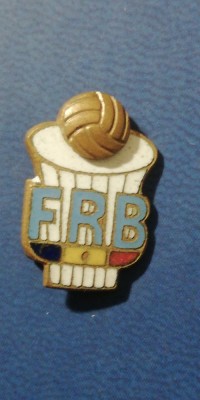 QW9 N2 95 - insigna - sport - comunism - Federatia romana de baschet foto