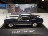 Macheta Auto Ford Mustang Shelby GT500 Coupe 1967 &ndash; Negru-Alb cu Vitrina, Scara 1:43