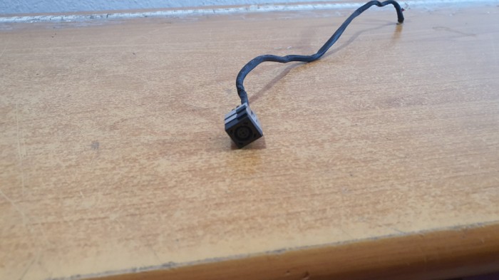 Conector Power DC Laptop Dell Vostro 3700