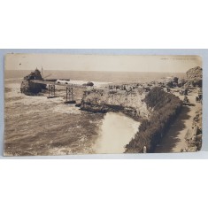 BIARRITZ - LE ROCHER DE LA VIERGE , FOTOGRAFIE MONOCROMA , FORMAT CARTE POSTALA TRIPLA , PERIOADA INTERBELICA