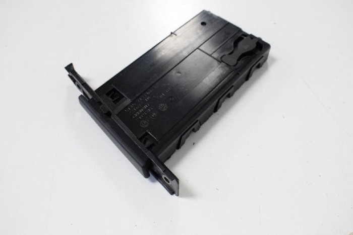 Suport de pahar BMW 3 E90 2008 OEM: 7127463 3667951