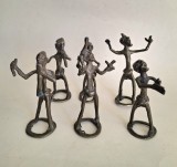 Grup de sase figurine din bronz reprezentand muzicanti tribali, arta Ashanti, sec. XX