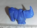 bnk jc Dunkin - figurine de plastic - rinocer