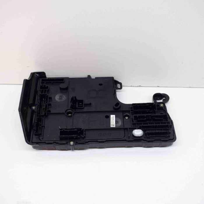 Modul de confort TESLA MODEL 3 2021 OEM: 1567454-00-B,1497848-00-E 14977001