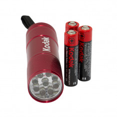 Lanterna Kodak, 9 LED-uri, 25 m, 46 lm, IP62, rezistenta la socuri, baterii incluse, Rosu