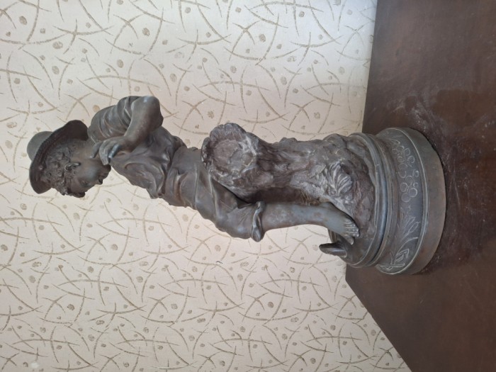 Statueta bronz &ldquo;Baiat la pescuit&rdquo;, semnata Charles Anfrie