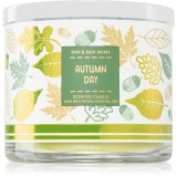 Bath &amp; Body Works Autumn Day lum&acirc;nare parfumată 411 g