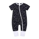 Cumpara ieftin Salopeta Pijama Bebe Edman Night Sky, 3-6 luni, Bumbac Organic, Negru, Fermoar Reversibil