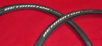 2 cauciucuri MAXXIS DETONATOR 700x 32 c PT CURSIERA foto