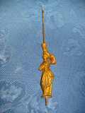 3959-Ornament pendula femeie bronz perioada 1900.