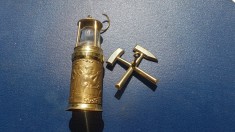 F350-Lampa miner scene deosebit realizate cu complex minier alama aurita antic. foto