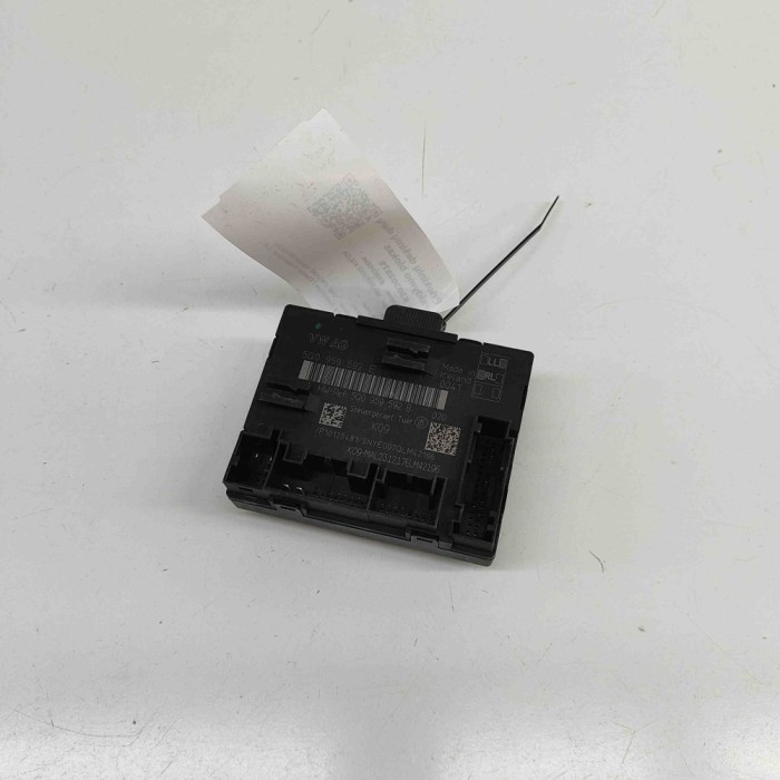 Modul de control ușă dreapta față VW PASSAT Variant B8 3G5 2018 OEM: 5Q0959592E,5Q0959592B 30302875