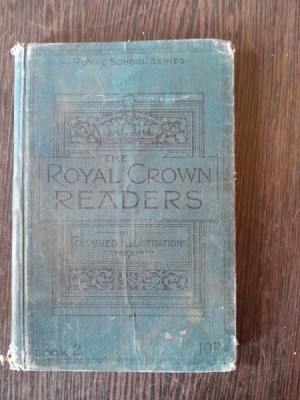 The Royal Crown Readers Book 2 - With Coloured Illustrations foto