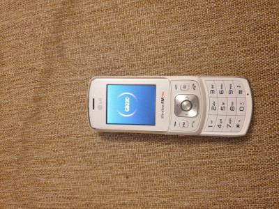 Telefon Rar Dame Slide LG GB230 Julia Alb Liber retea Livrare gratuita! foto