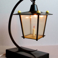 Felinar lampa vintage anii 70, miniatura confectionata din metal, functionala