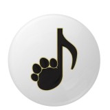 Insigna rotunda cu nota muzicala si labuta de pisica, 58 mm, prindere cu ac metalic