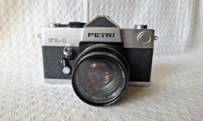 Aparat foto Petri FA-1, aparat de fotografia de colectie japonez, anii 70 foto