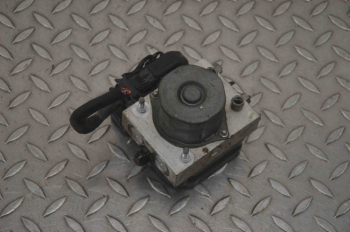 Pompa ABS TESLA MODEL S 2014 OEM: Hatchback | 23955969