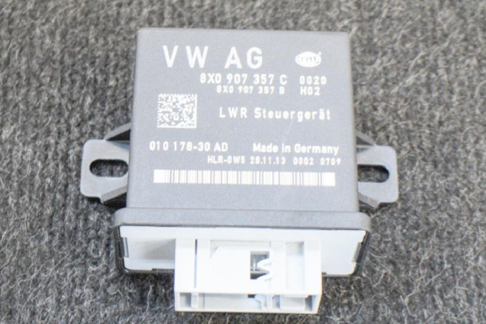 Modul de control far AUDI Q3 8U 2014 OEM: 8X0907357C,010178-30AD,8X0907357B 10874876