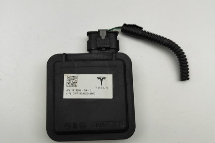 Alt modul de control TESLA MODEL 3 2019 OEM: 1114984-00-B 30484358