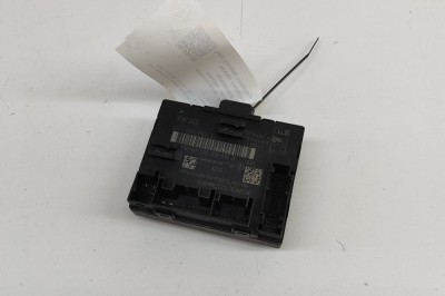 Modul de control ușă dreapta față VW PASSAT Variant B8 3G5 2018 OEM: 5Q0959592E,5Q0959592B 30302875 foto