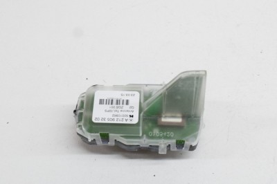 Antena MERCEDES-BENZ E T-Model S212 2015 OEM: A2129053202 | 15519868 foto