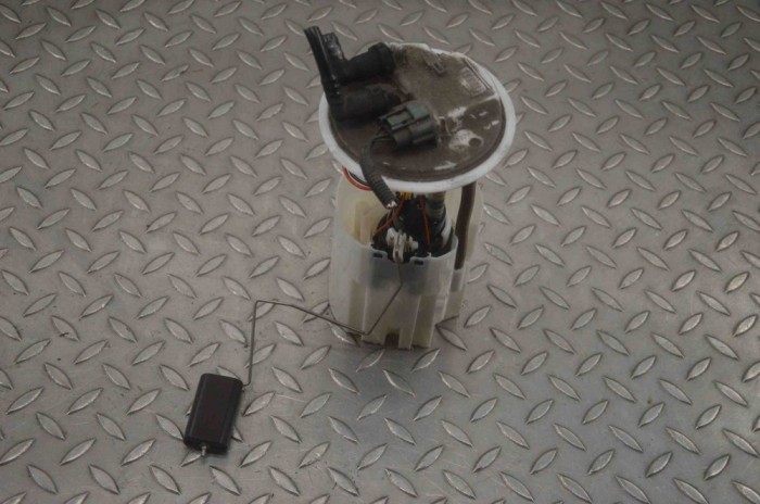 Pompa de combustibil rezervor RENAULT TRAFIC III Minibus / passenger JG_ 2016 OEM: Minibus / passenger | 23904299