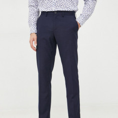 Sisley pantaloni barbati, culoarea albastru marin, mulata