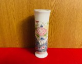 VAZA DIN PORTELAN JAPONEZ- DECOR CRIZANTEME- MARCAJ LAUDEL H16,5cm