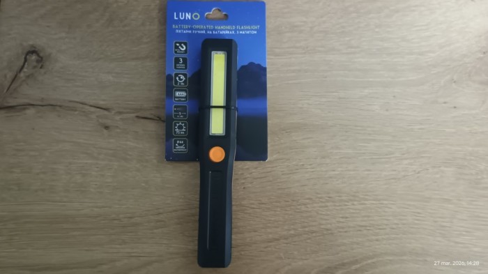 Lanterna Led cu baterii